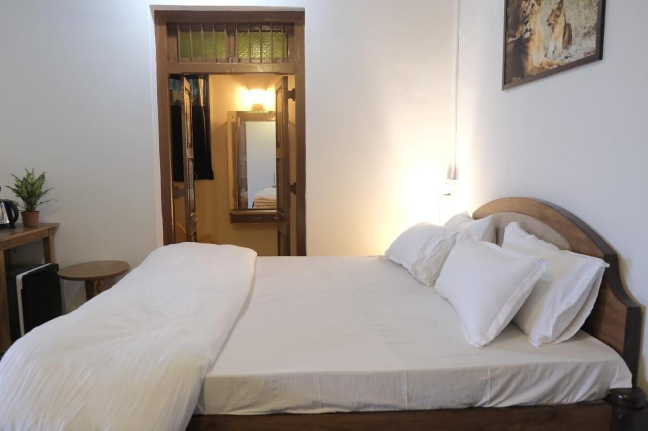 Hotel Ashirwad Dźunagadh Zewnętrze zdjęcie