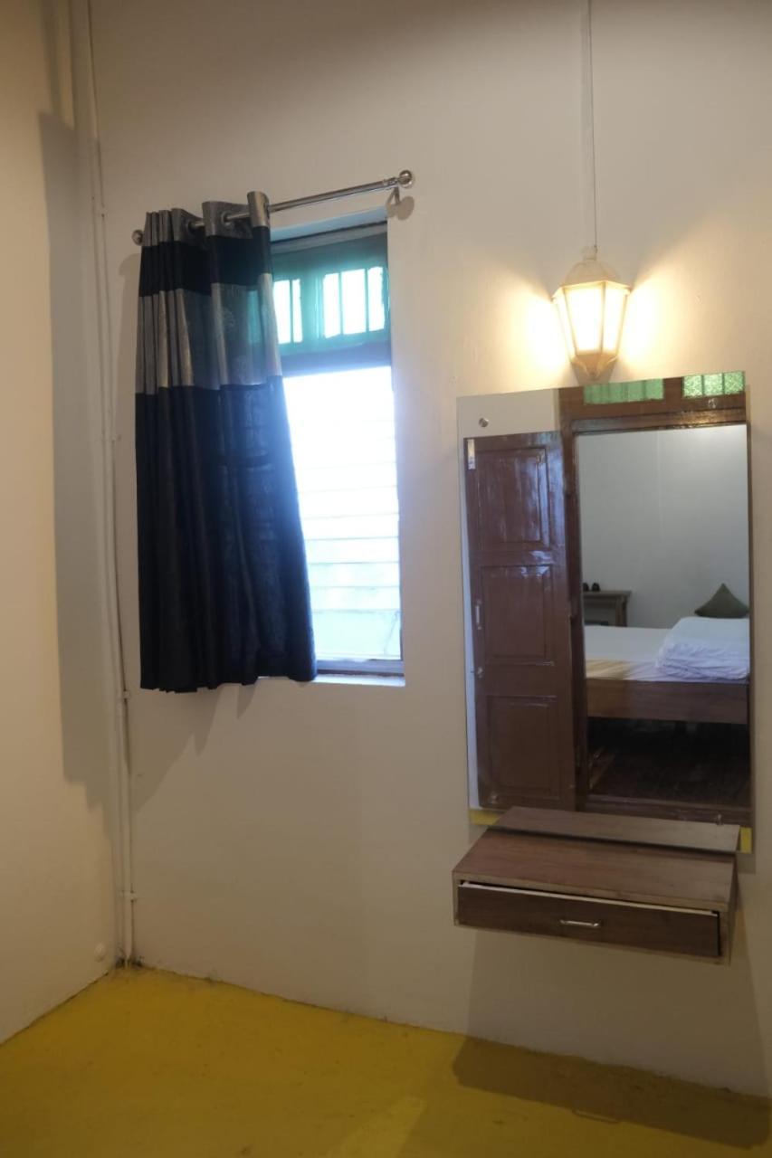 Hotel Ashirwad Dźunagadh Zewnętrze zdjęcie